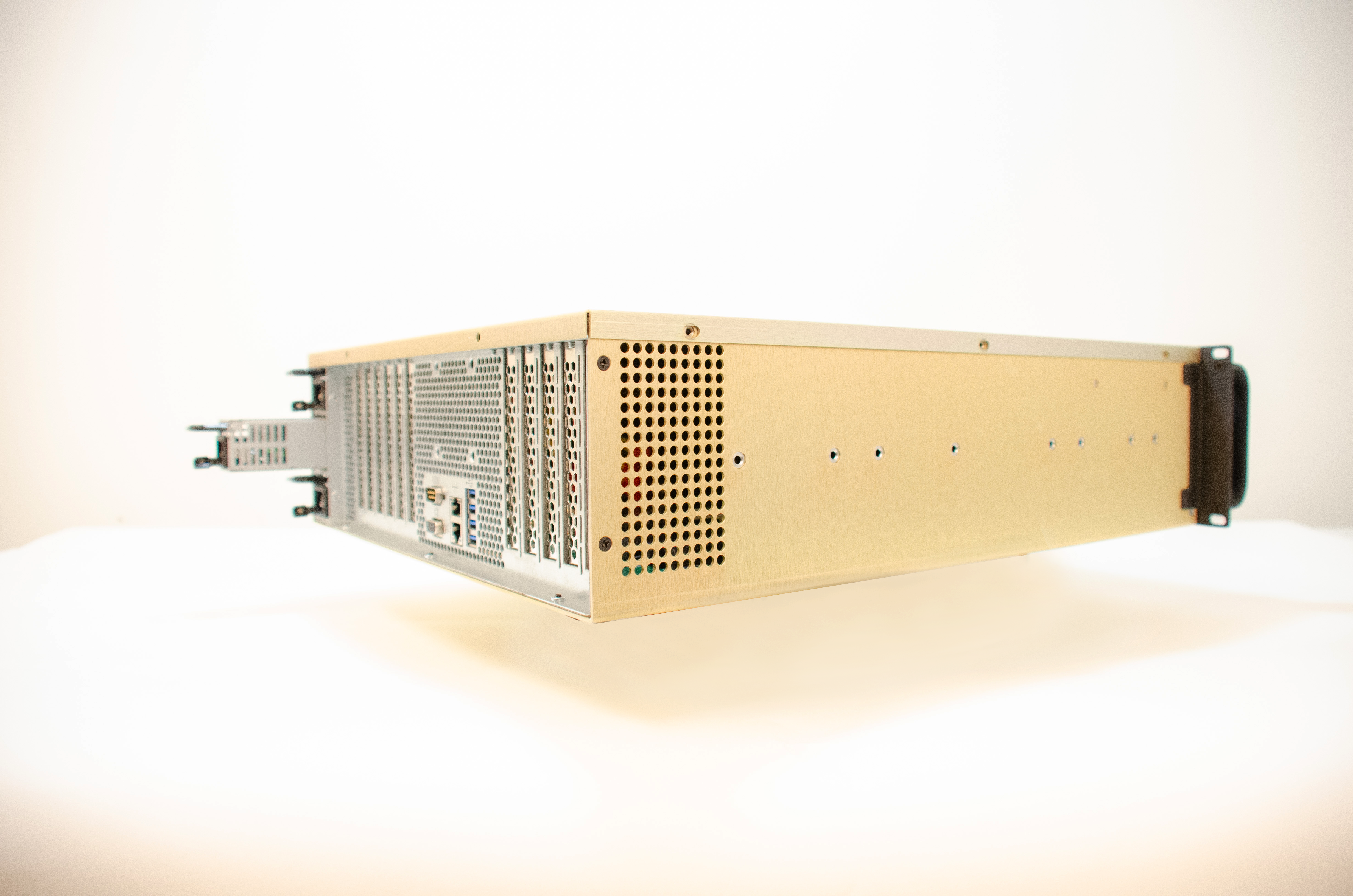 This is a rear, side-angle photo of the 3U BAM Server.
